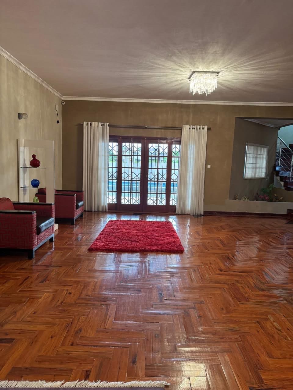 Moradia super bem localizada, a beira da Estrada principal | 60000 MZN | Bairro Belo Horizonte, Maputo | MzDeal