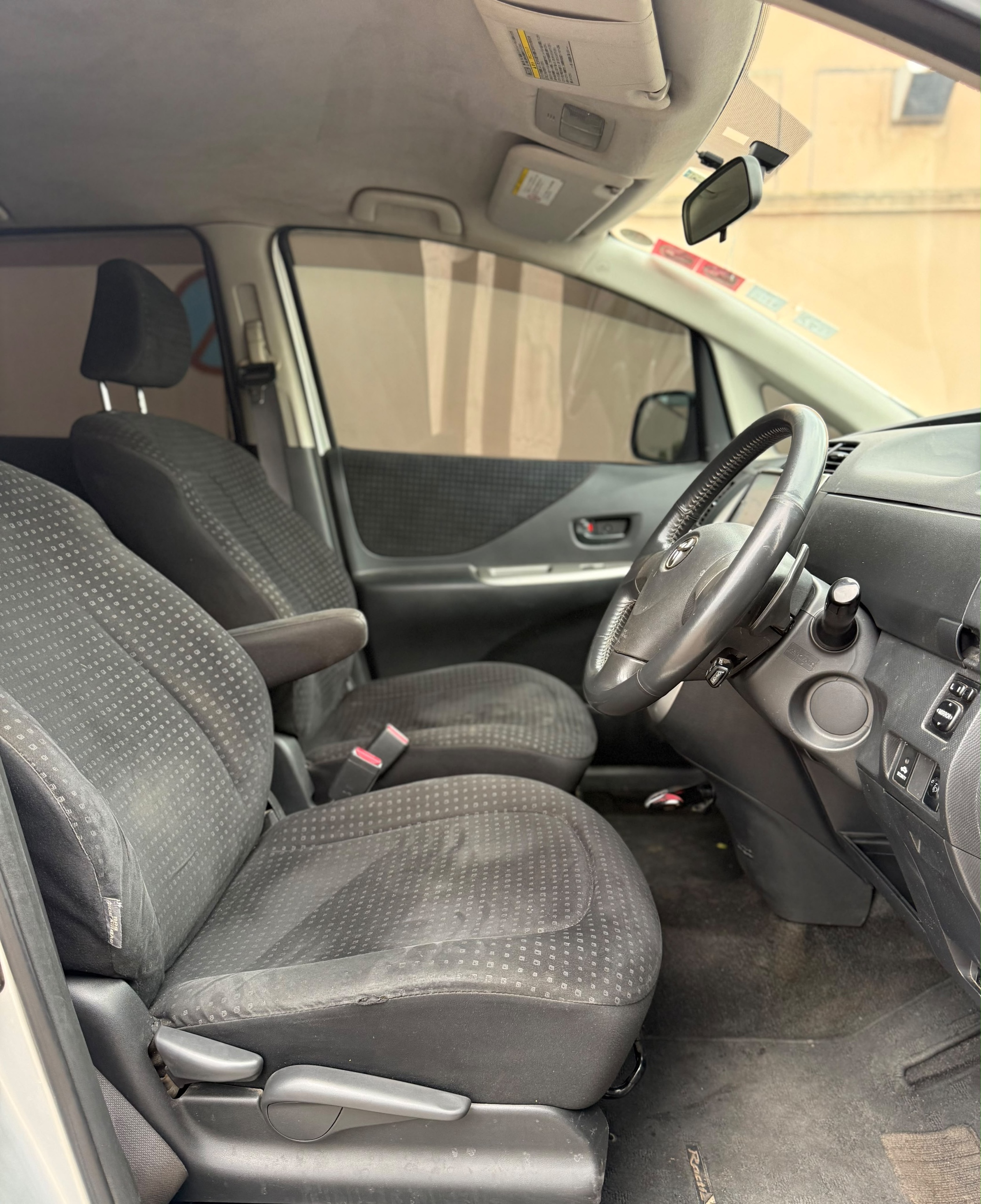 Toyota Ractis 2009 | 294000 MZN | Coop, Maputo | MzDeal