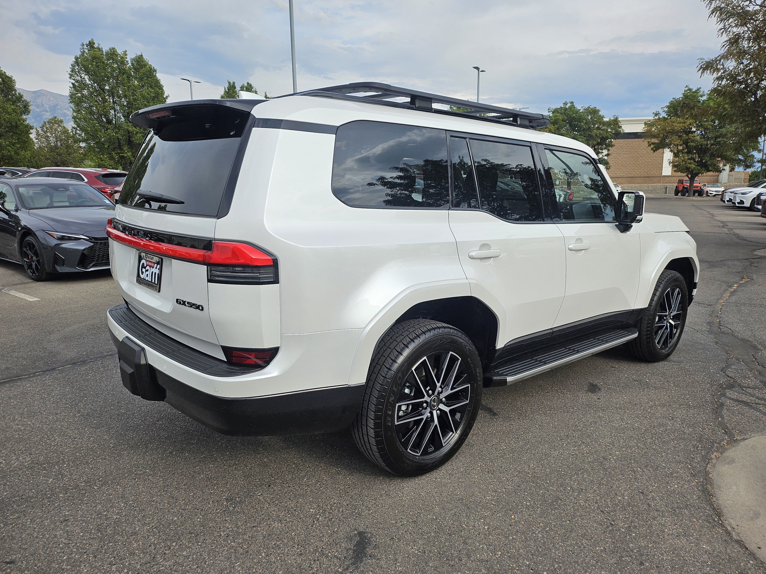 2026 Lexus GX 550 Premium+ VIN: JTJTBCDX6T5089710 STOCK: T5089710W | 96000 USD | 24 de Julho, Polana Cimento A, Maputo | MzDeal