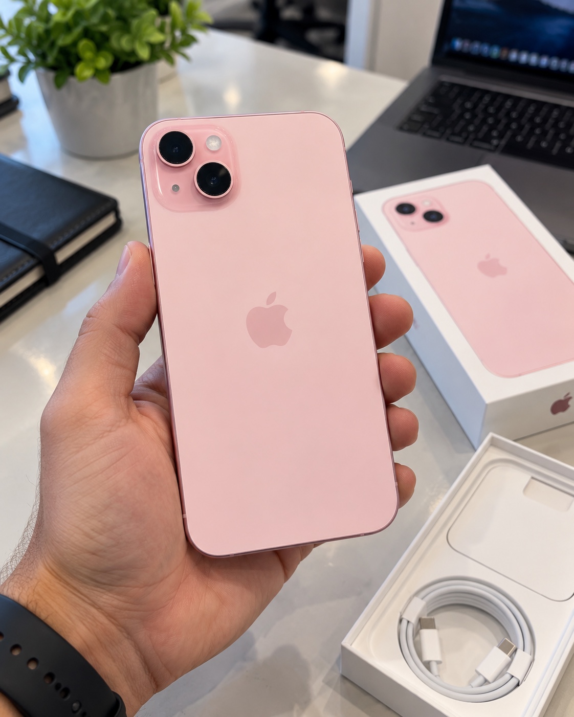 Iphone 15 Plus – 512GB | 6,7″ OLED | Câmara 48MP | A16 Bionic | 5G | 68000 MZN | FRELIMO, Sommerschield, Maputo | MzDeal