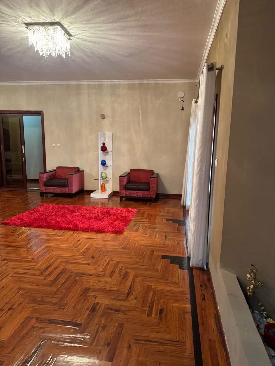 Moradia super bem localizada, a beira da Estrada principal | 60000 MZN | Bairro Belo Horizonte, Maputo | MzDeal