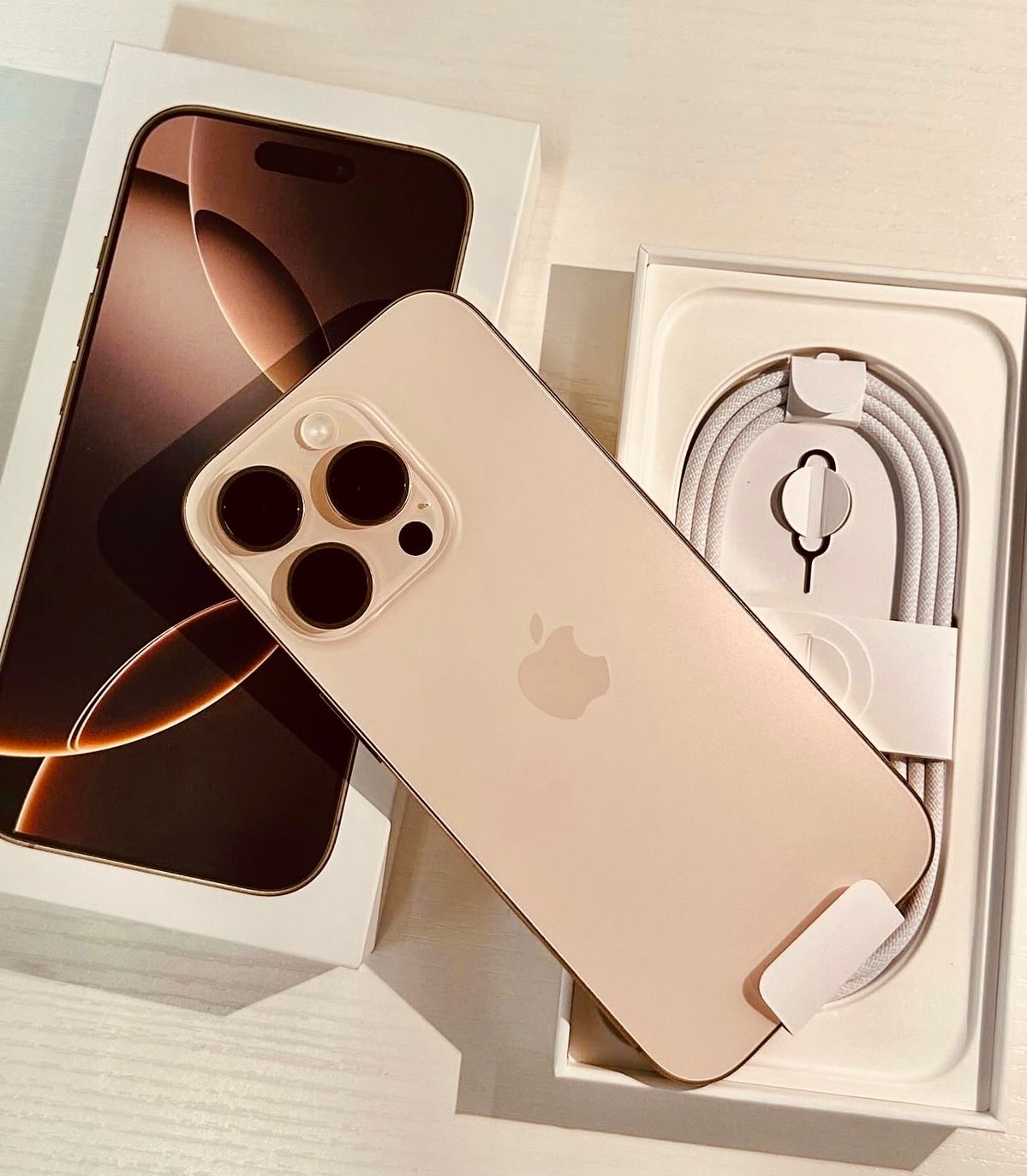 Iphone 15 pro Max | 64000 MZN | FRELIMO, Sommerschield, Maputo | MzDeal