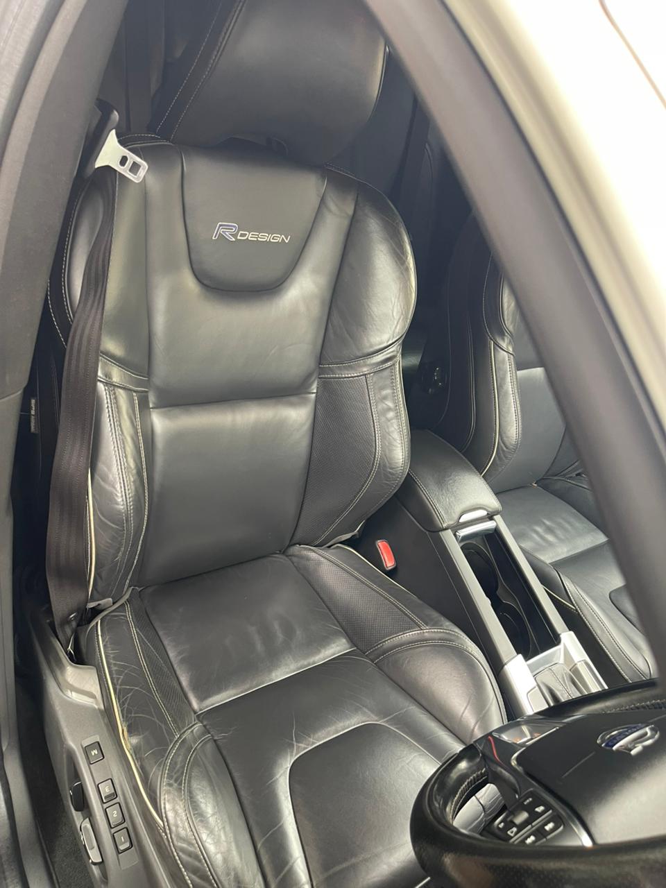 Vendo volvo | 410000 MZN | Maputo, Maputo | MzDeal