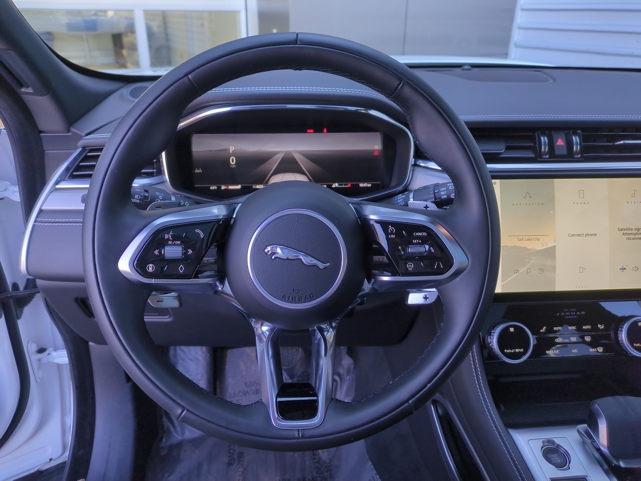 CERTIFIED PRE-OWNED 2026 Jaguar F-PACE R-Dynamic S VIN: SADCT2FU0TA758496 STOCK: TA758496R | 3800000 MZN | Costa do Sol, Maputo | MzDeal