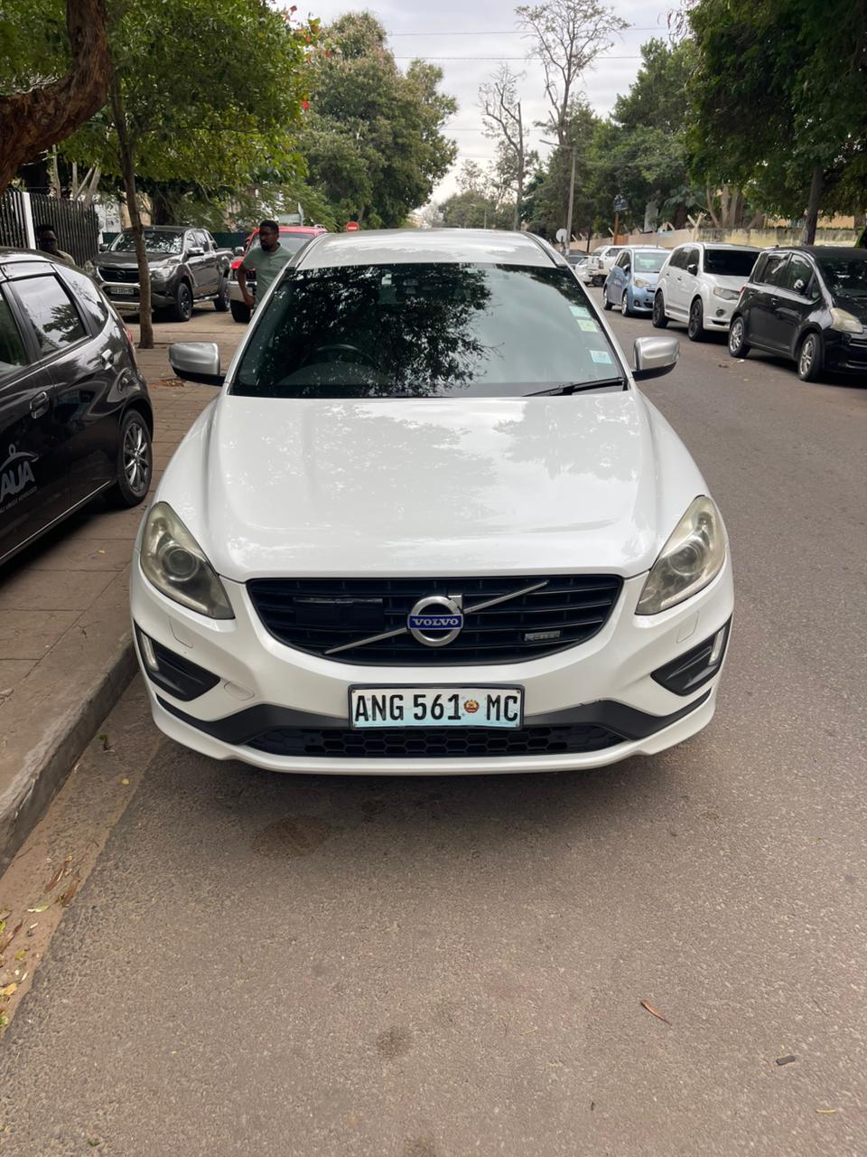 Vendo volvo | 410000 MZN | Maputo, Maputo | MzDeal
