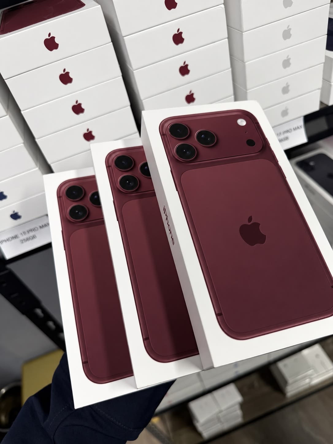 IPhone 18 pro Max | 162000 MZN | FRELIMO, Sommerschield, Maputo | MzDeal