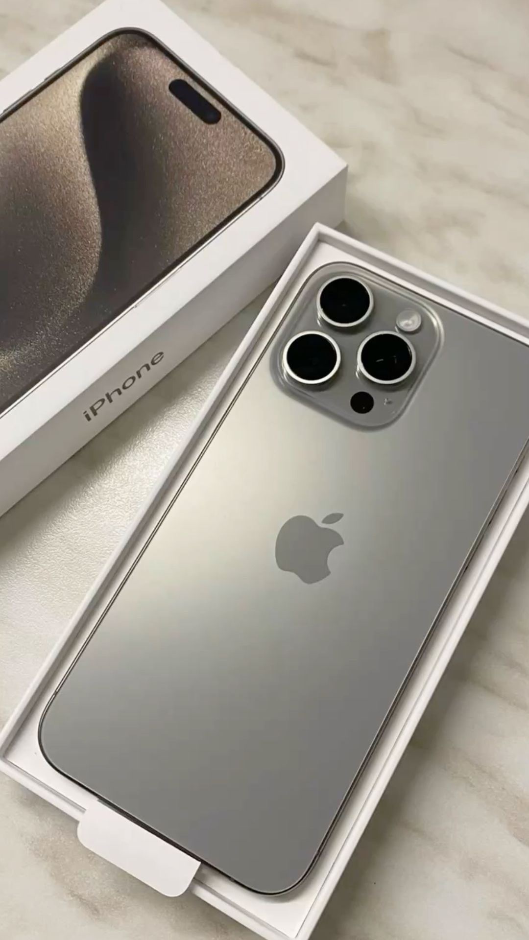 Iphone 15 pro Max | 64000 MZN | FRELIMO, Sommerschield, Maputo | MzDeal