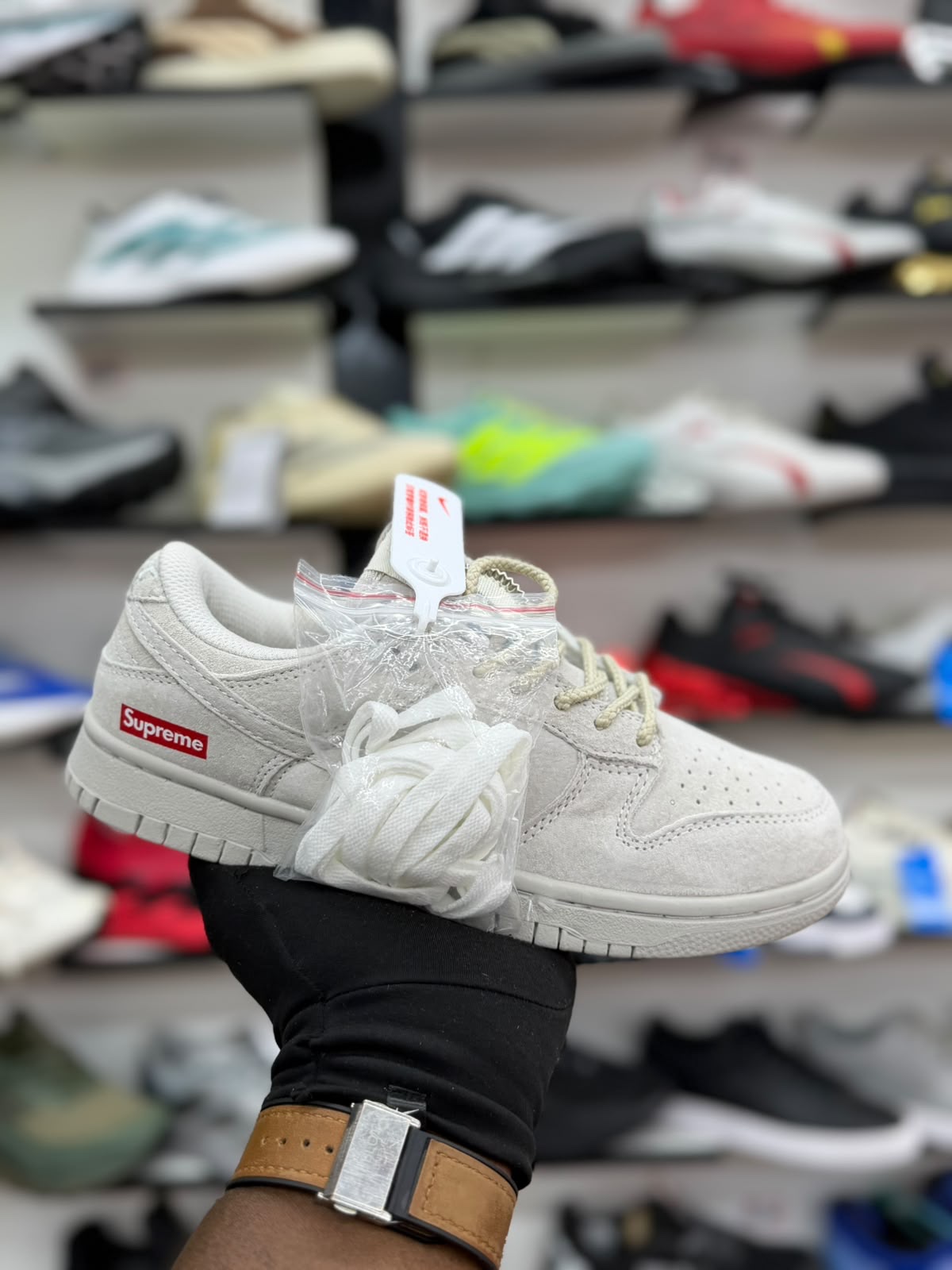 Nike supreme | 1600 MZN | FRELIMO, Sommerschield, Maputo | MzDeal
