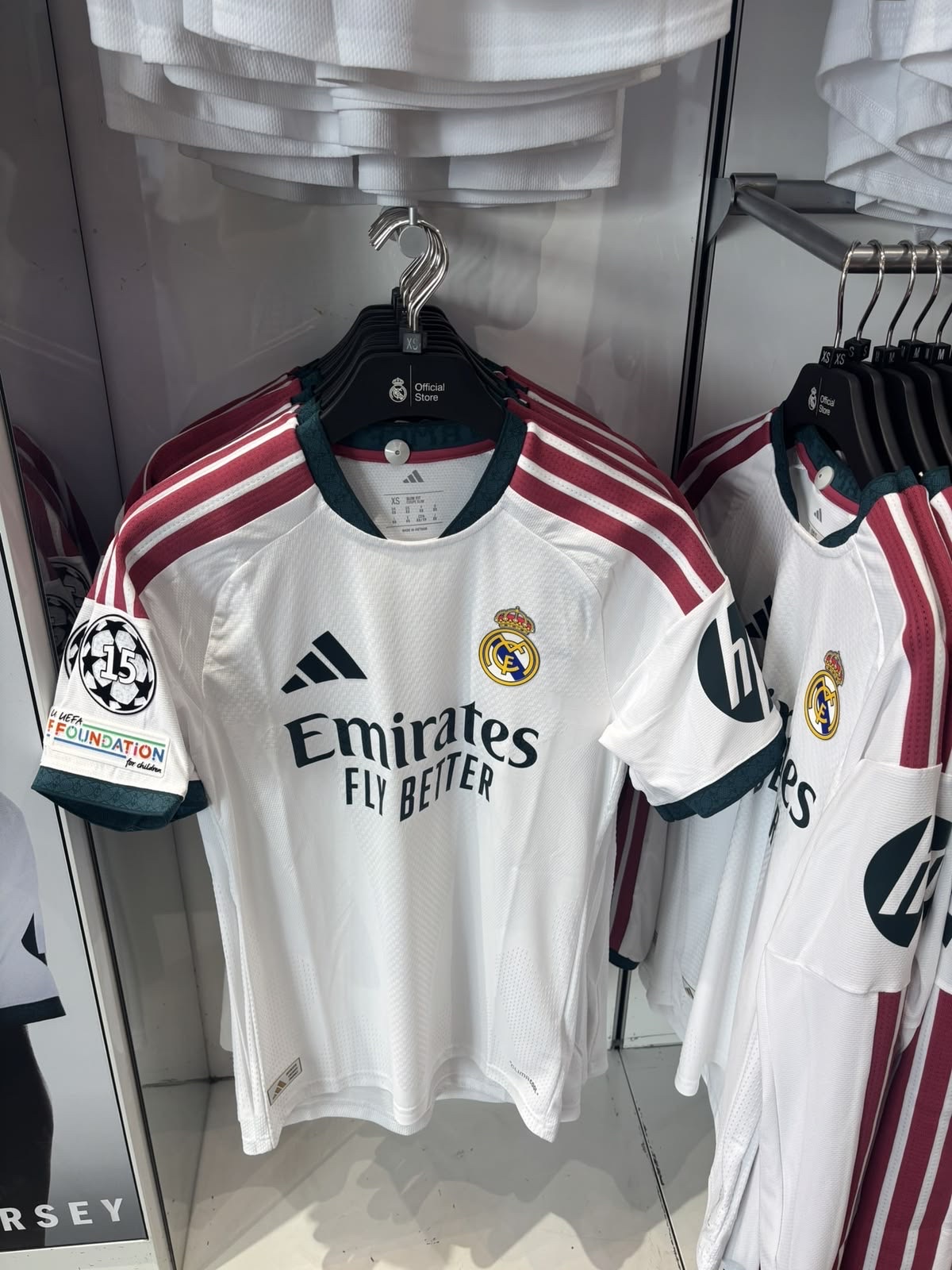 Camisa do Real madrid | 2100 MZN | FRELIMO, Sommerschield, Maputo | MzDeal