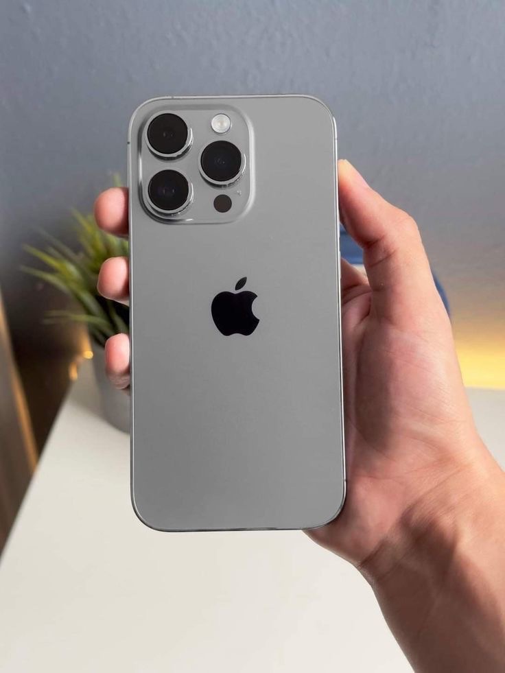 Iphone 15 pro Max | 64000 MZN | FRELIMO, Sommerschield, Maputo | MzDeal