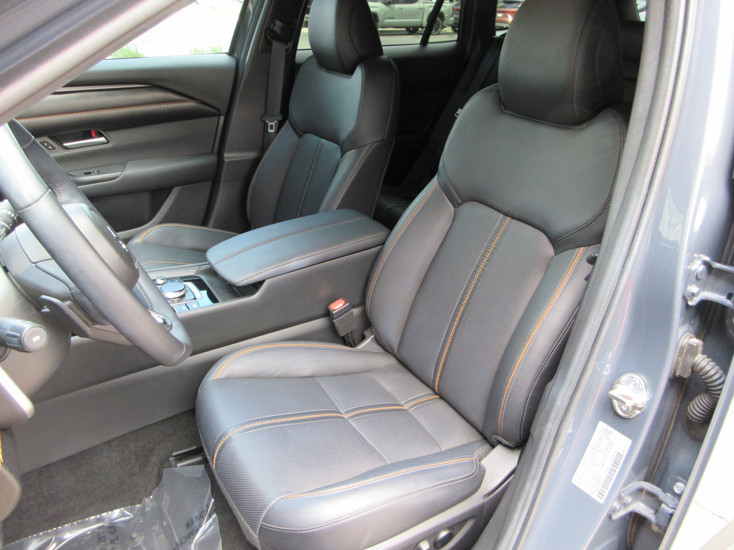 2025 Mazda CX-50 2.5 Turbo Premium Package VIN: 7MMVABDY3SN307554 STOCK: SN307554T | 4800000 MZN | Costa do Sol, Maputo | MzDeal