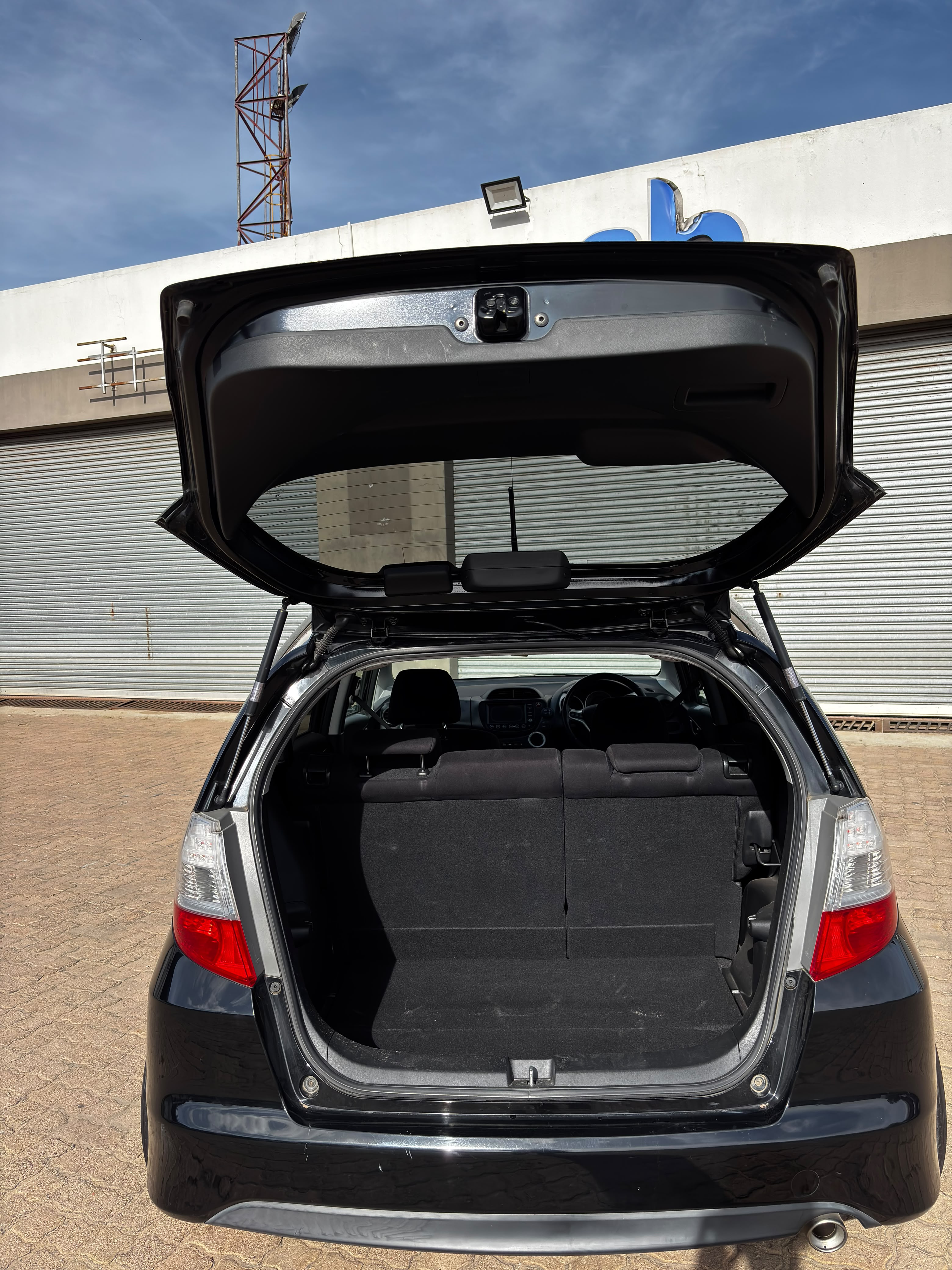 HONDA FIT RS — SPORT EDITION🥳 | 390000 MZN | Alto Maé "A", Maputo | MzDeal