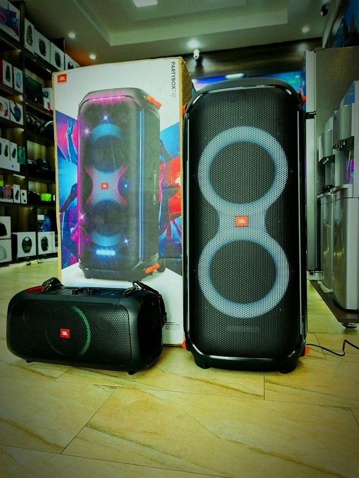 JBL PartyBox 710 – 800W RMS | Bluetooth | LED RGB | Som Profissional | 53500 MZN | FRELIMO, Sommerschield, Maputo | MzDeal